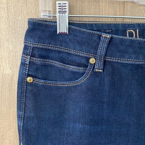 dl1961 Cindy Slim BootCut Jeans Size 28 - Picture 7 of 14